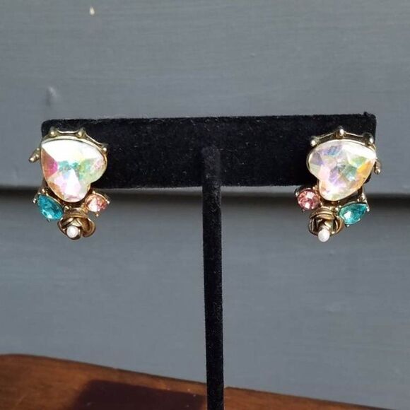Betsey Johnson Crystal Heart Rose Cluster Pierced Earrings - Picture 3 of 4
